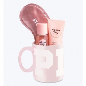 PINK Warm And Cozy Mug Gift Set